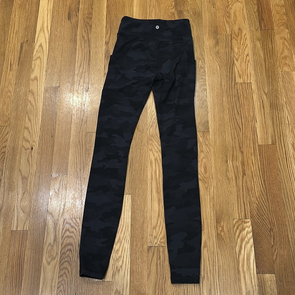 **SOLD**Lululemon Invigorate High Rise Leggings with pockets - Picture 7 of 8